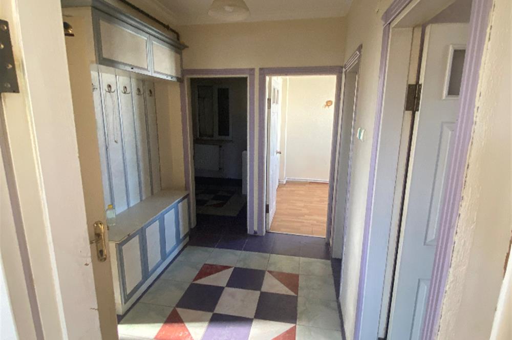 CENTURY 21 PLUS ATAKÖY MAHALLESİNDE ARA KAT DAİRE