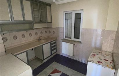 CENTURY 21 PLUS ATAKÖY MAHALLESİNDE ARA KAT DAİRE