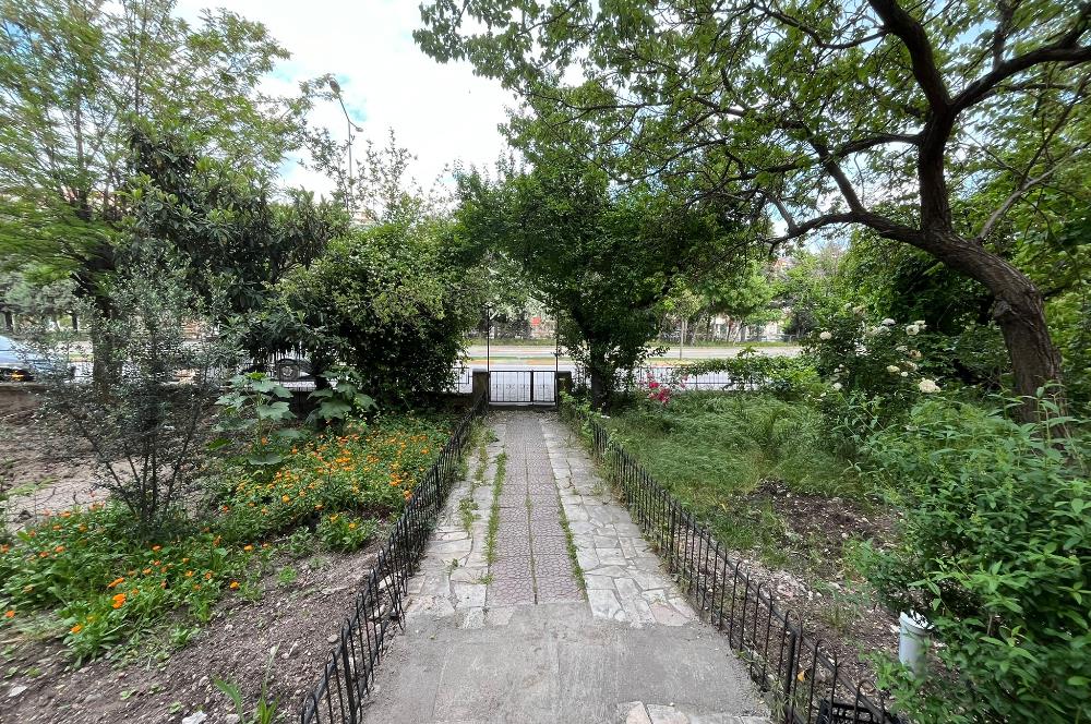 C21 BAL'dan İZMİR YOLU ÜZERİ BAKIMLI MASRAFSIZ SATILIK 2+1 DAİRE