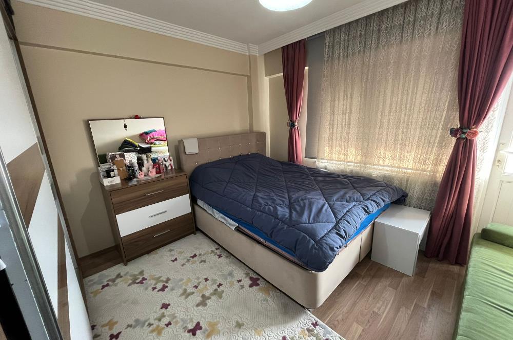C21 BAL'dan İZMİR YOLU ÜZERİ BAKIMLI MASRAFSIZ SATILIK 2+1 DAİRE