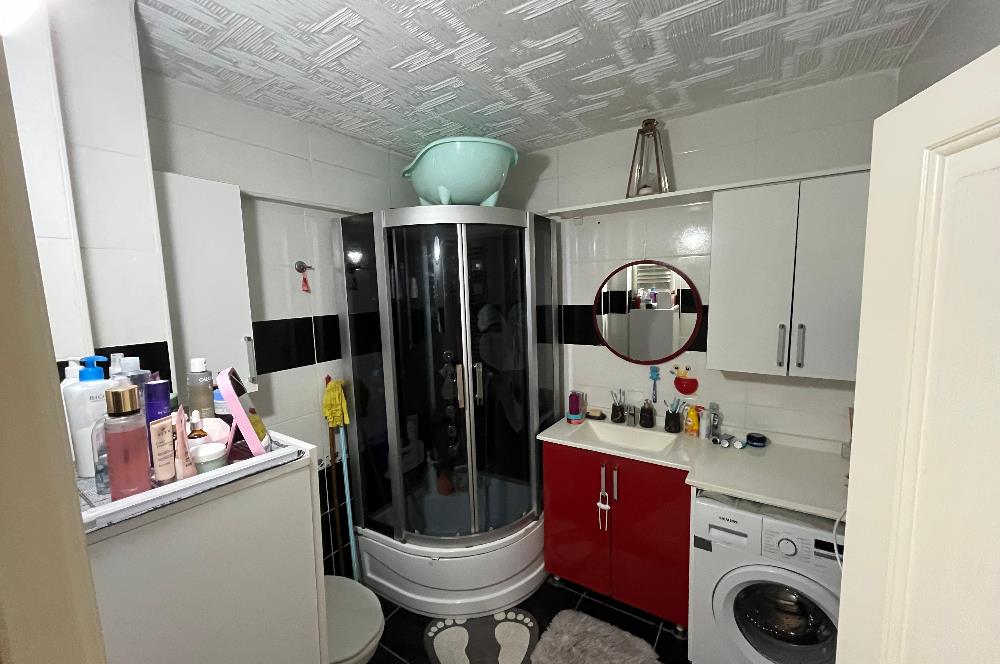 C21 BAL'dan İZMİR YOLU ÜZERİ BAKIMLI MASRAFSIZ SATILIK 2+1 DAİRE