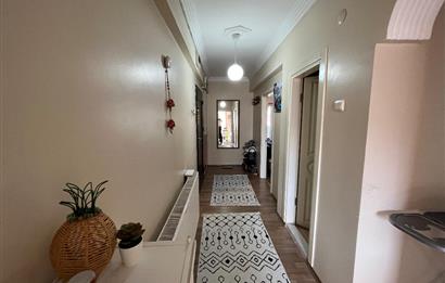 C21 BAL'dan İZMİR YOLU ÜZERİ BAKIMLI MASRAFSIZ SATILIK 2+1 DAİRE