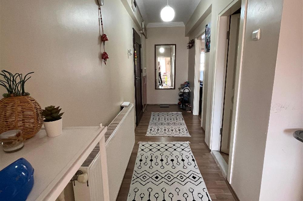 C21 BAL'dan İZMİR YOLU ÜZERİ BAKIMLI MASRAFSIZ SATILIK 2+1 DAİRE