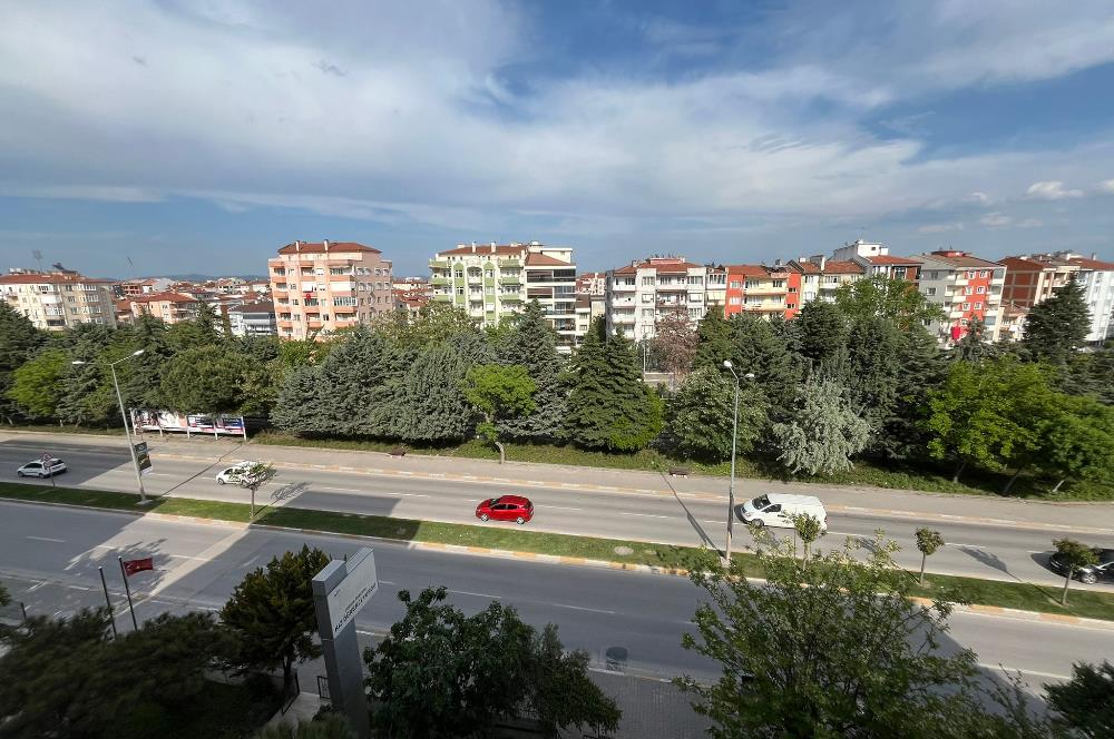 C21 BAL'dan İZMİR YOLU ÜZERİ BAKIMLI MASRAFSIZ SATILIK 2+1 DAİRE