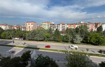 C21 BAL'dan İZMİR YOLU ÜZERİ BAKIMLI MASRAFSIZ SATILIK 2+1 DAİRE