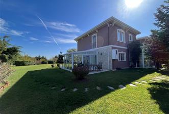 CENTURY 21'DEN 2 DÖNÜM ARAZİ İÇİNDE ŞÖMİNELİ KIŞ BAHÇELİ 4+1