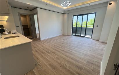 C21 BAL'DAN 10 BURDA AVM YAKIN ARA KAT 1+1 YENİ KİRALIK DAİRE