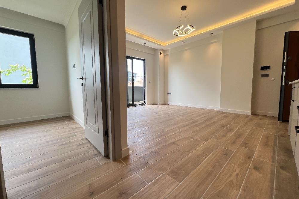 C21 BAL'DAN 10 BURDA AVM YAKIN ARA KAT 1+1 YENİ KİRALIK DAİRE