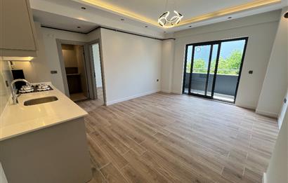 C21 BAL'DAN 10 BURDA AVM YAKIN ARA KAT 1+1 YENİ KİRALIK DAİRE