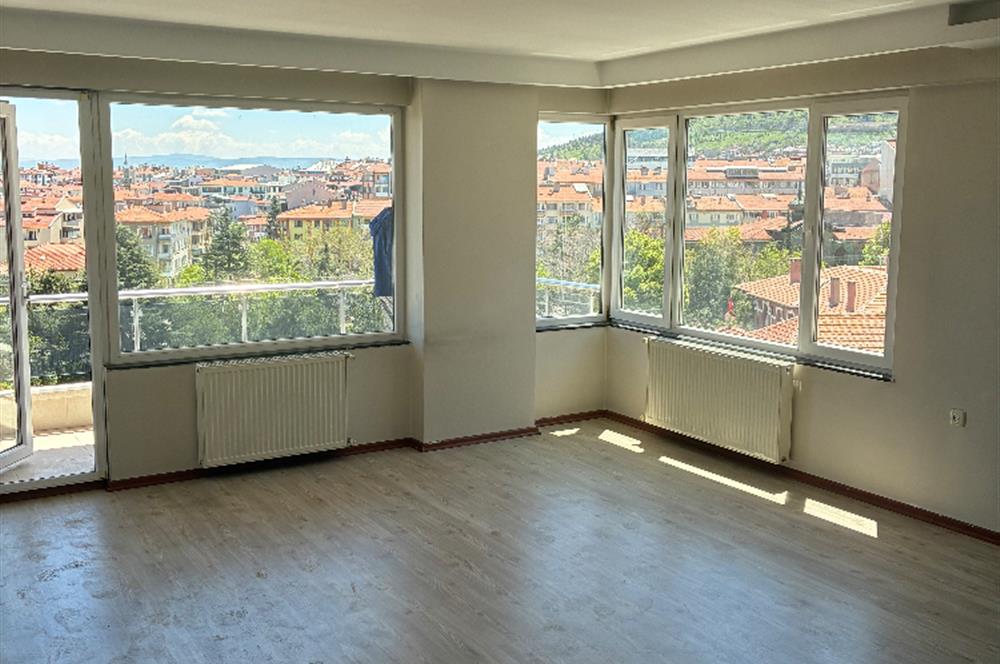 CENTURY 21 PLUS KARAMAN MAHALLESİNDE MERKEZİ KONUMDA LÜX DAİRE