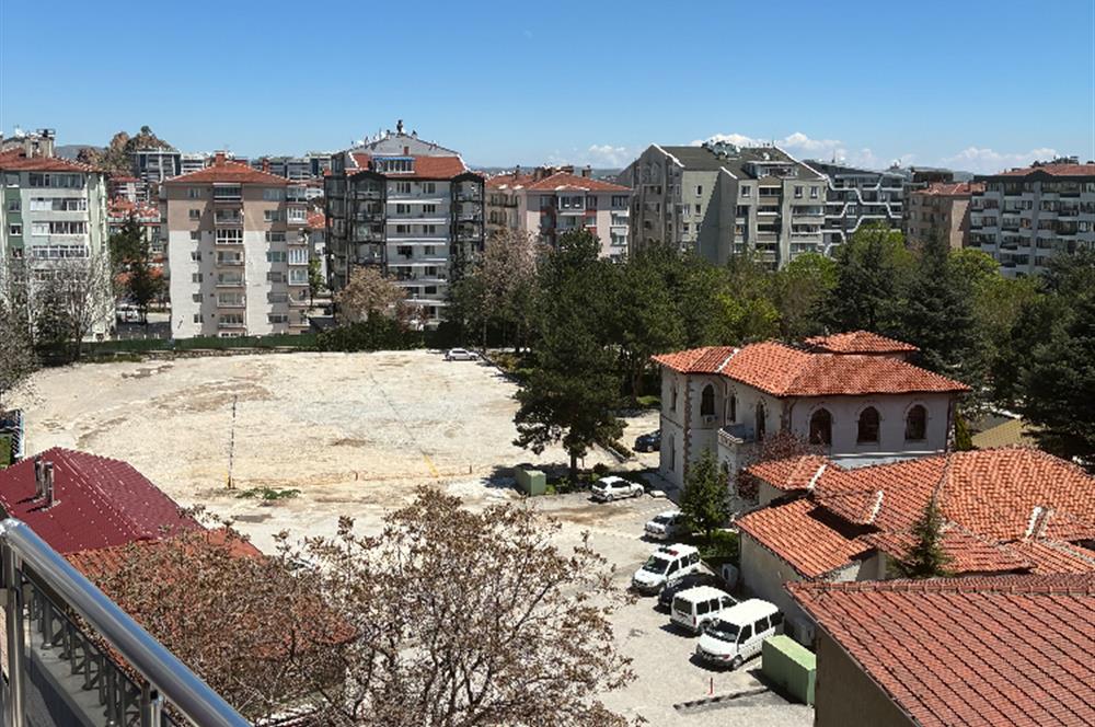 CENTURY 21 PLUS KARAMAN MAHALLESİNDE MERKEZİ KONUMDA LÜX DAİRE