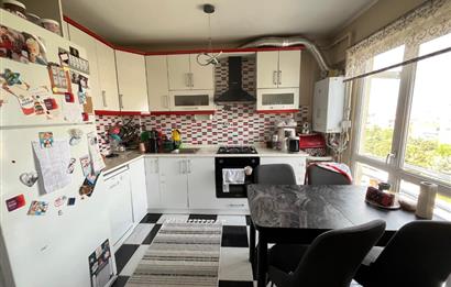 C21 BAL'dan İZMİR YOLU ÜZERİ BAKIMLI MASRAFSIZ SATILIK 2+1 DAİRE