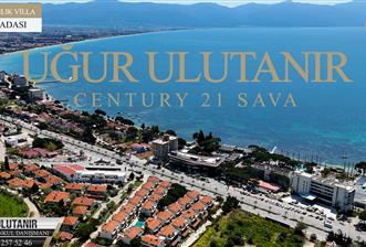 KUŞADASI MERKEZE VE PLAJA YAKIN HAVUZLU SİTEDE SATILIK 5+1 VİLLA