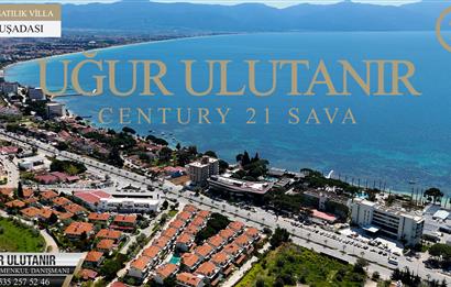 KUŞADASI MERKEZE VE PLAJA YAKIN HAVUZLU SİTEDE SATILIK 5+1 VİLLA