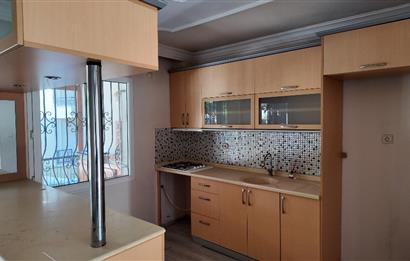 KUŞADASI MERKEZE VE PLAJA YAKIN HAVUZLU SİTEDE SATILIK 5+1 VİLLA