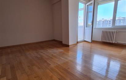 KADIKÖY KOŞUYOLU'NDA SİTE İÇERİSİNDE 3+1