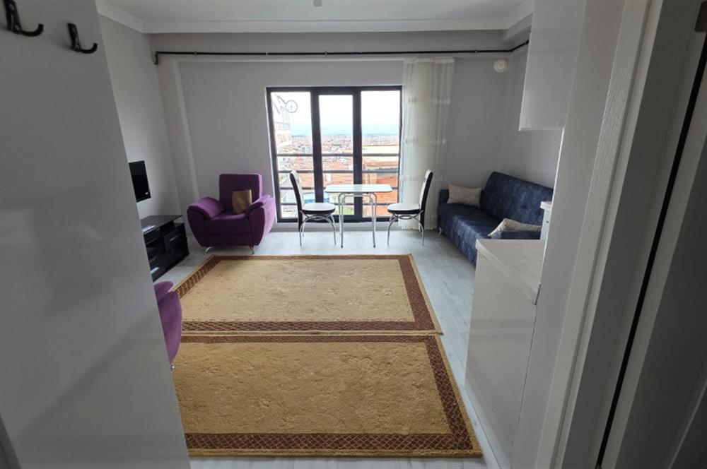 C21 BAL'DN NEF VE MERKEZE YAKIN ARA KAT 1+1 EŞYALI KİRALIK DAİRE