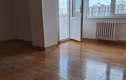 KADIKÖY KOŞUYOLU'NDA SİTE İÇERİSİNDE 3+1