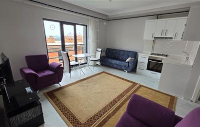 C21 BAL'DN NEF VE MERKEZE YAKIN ARA KAT 1+1 EŞYALI KİRALIK DAİRE