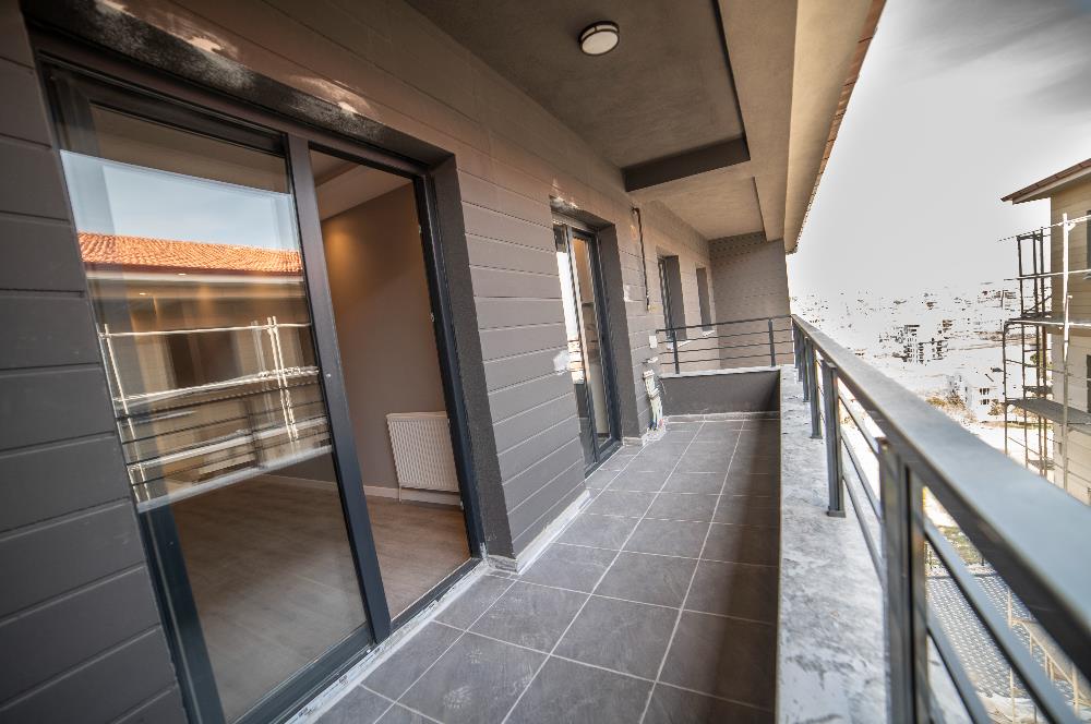 C21 LOCADAN MİNEL LİFE SİTESİ GAZİOSMANPAŞADA SATILIK 2+1 DAİRE