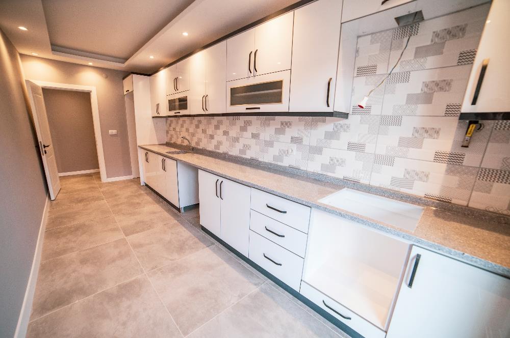 C21 LOCADAN MİNEL LİFE SİTESİ GAZİOSMANPAŞADA SATILIK 2+1 DAİRE
