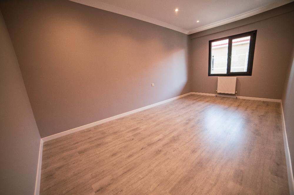 C21 LOCADAN MİNEL LİFE SİTESİ GAZİOSMANPAŞADA SATILIK 2+1 DAİRE