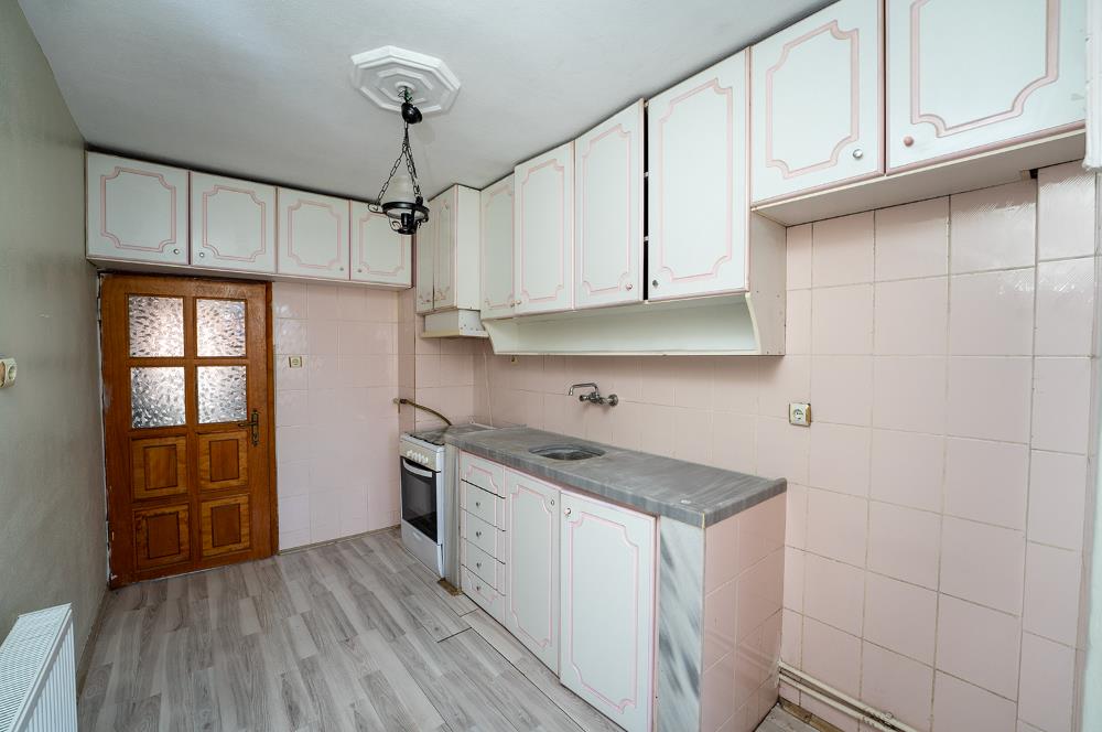 C21 Cius; Eşref Dinçer Mahallesi Derya Sokakta Kiralık 3+1 Daire
