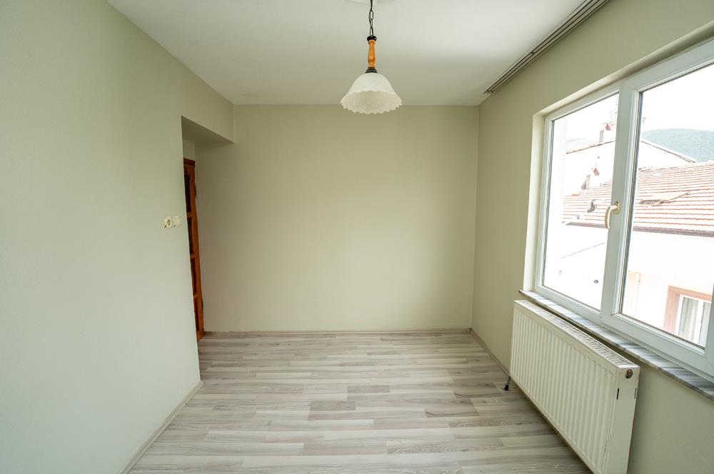 C21 Cius; Eşref Dinçer Mahallesi Derya Sokakta Kiralık 3+1 Daire