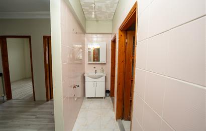 C21 Cius; Eşref Dinçer Mahallesi Derya Sokakta Kiralık 3+1 Daire