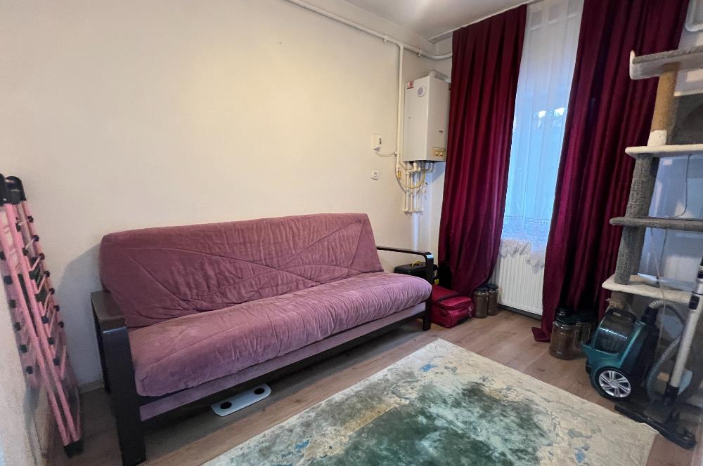 MALTEPE MAH 235 m2 ARSA İÇİNDE İKİ KATLI SATILIK MÜSTAKİL EV