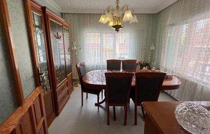 MALTEPE MAH 235 m2 ARSA İÇİNDE İKİ KATLI SATILIK MÜSTAKİL EV