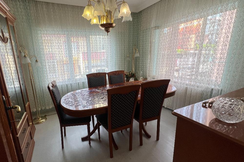 MALTEPE MAH 235 m2 ARSA İÇİNDE İKİ KATLI SATILIK MÜSTAKİL EV