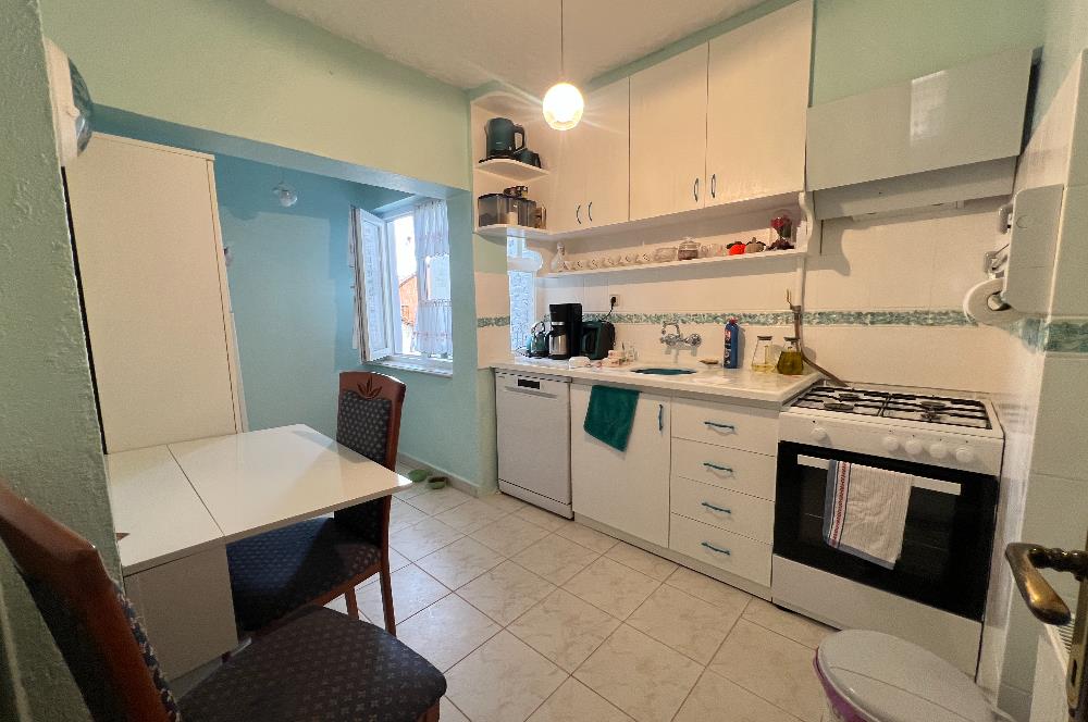 MALTEPE MAH 235 m2 ARSA İÇİNDE İKİ KATLI SATILIK MÜSTAKİL EV