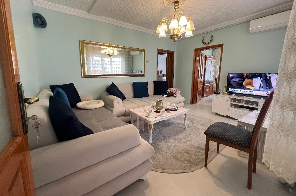 MALTEPE MAH 235 m2 ARSA İÇİNDE İKİ KATLI SATILIK MÜSTAKİL EV