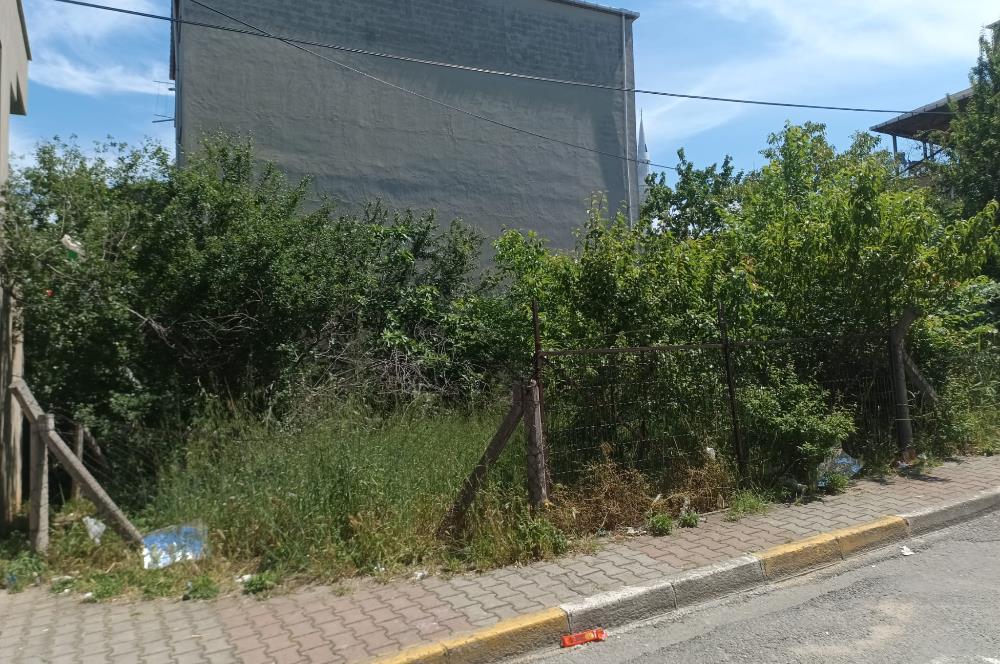 SULTANBEYLİ HAMİDİYE MAHALLESİNDE İKİ YOLA CEPHE SATILIK ARSA