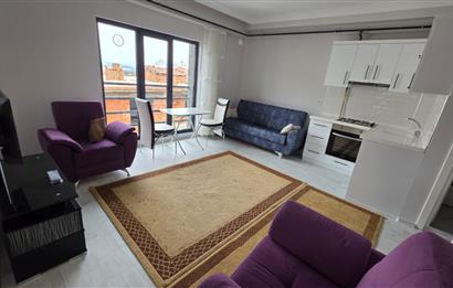 C21 BAL'DN NEF VE MERKEZE YAKIN ARA KAT 1+1 EŞYALI KİRALIK DAİRE