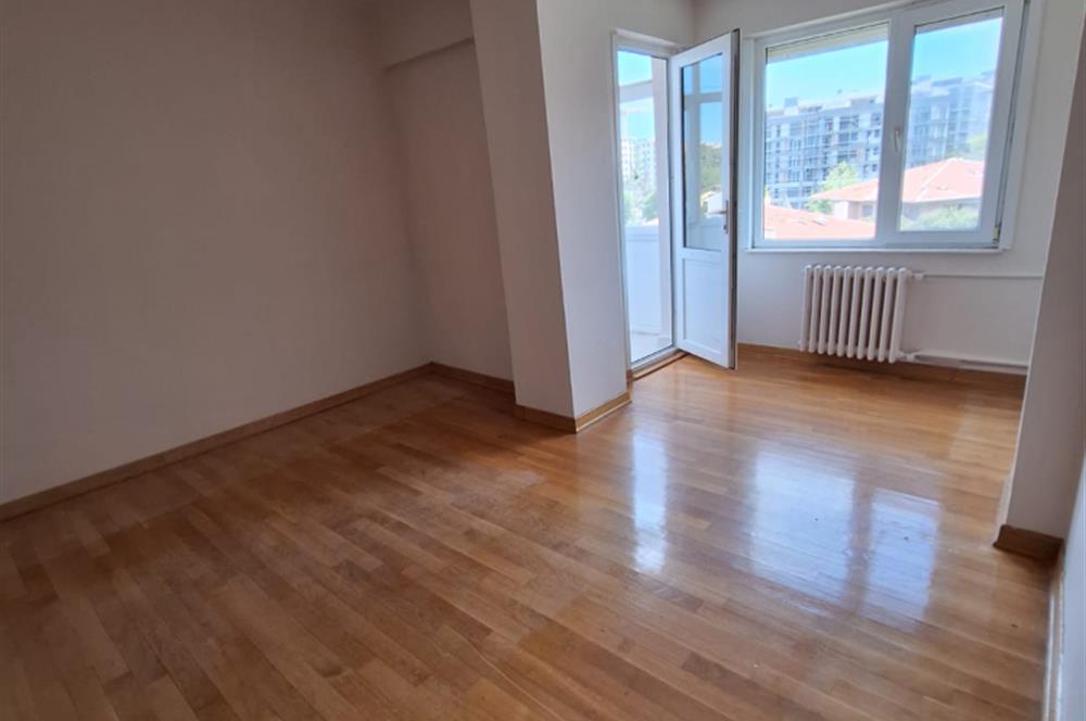 KADIKÖY KOŞUYOLU'NDA SİTE İÇERİSİNDE 3+1
