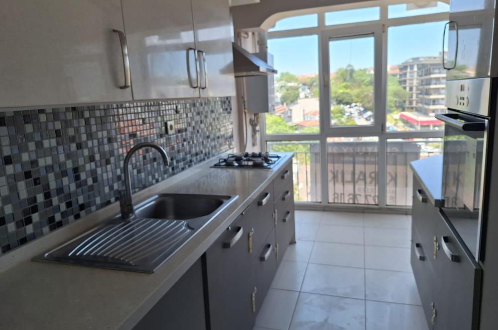 KADIKÖY KOŞUYOLU'NDA SİTE İÇERİSİNDE 3+1