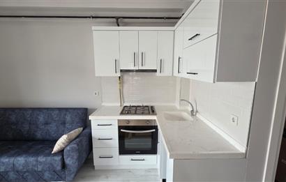 C21 BAL'DN NEF VE MERKEZE YAKIN ARA KAT 1+1 EŞYALI KİRALIK DAİRE