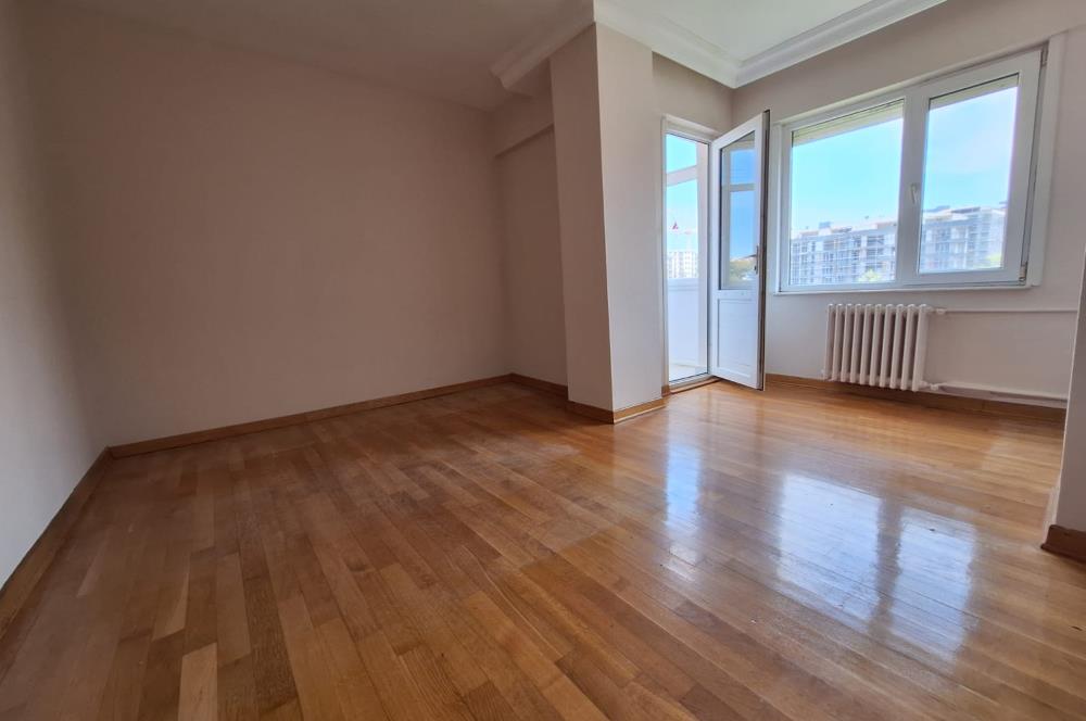KADIKÖY KOŞUYOLU'NDA SİTE İÇERİSİNDE 3+1
