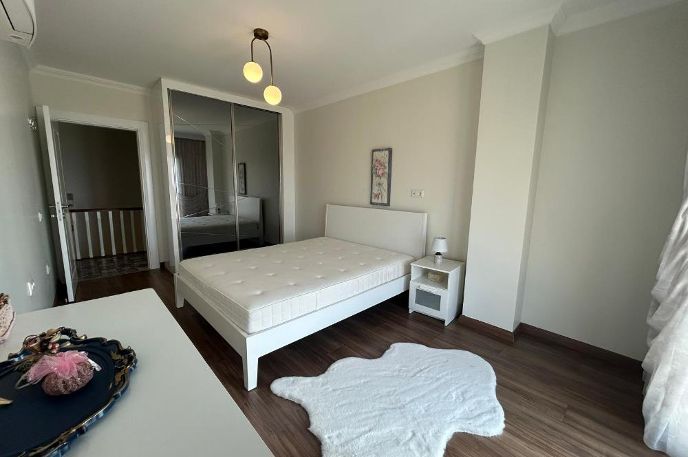 C21 Loca'dan Altınoluk Müstaki 8+1 Havuzlu Villa