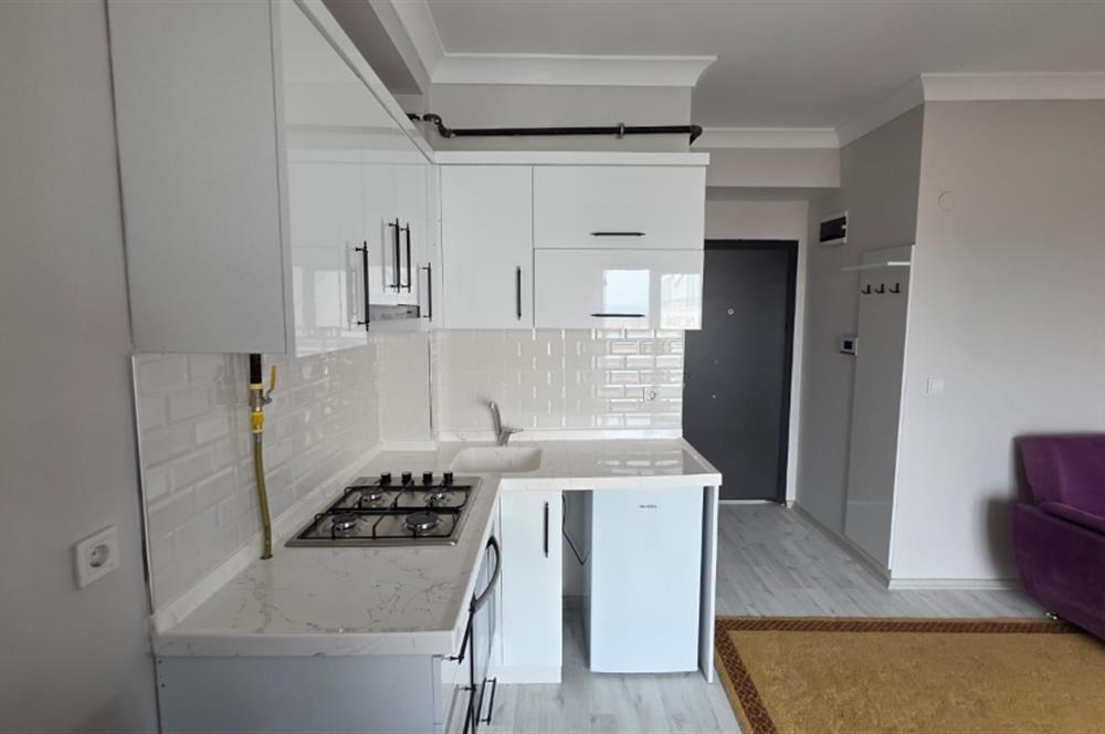 C21 BAL'DN NEF VE MERKEZE YAKIN ARA KAT 1+1 EŞYALI KİRALIK DAİRE