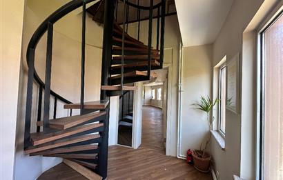 Uskumruköy Büyük Arıköy Sitesinde 2 Katlı Kiralık İş Yeri