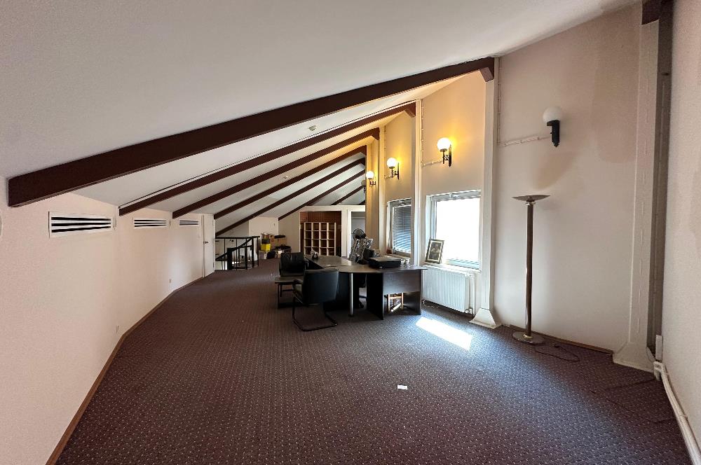 Uskumruköy Büyük Arıköy Sitesinde 2 Katlı Kiralık İş Yeri