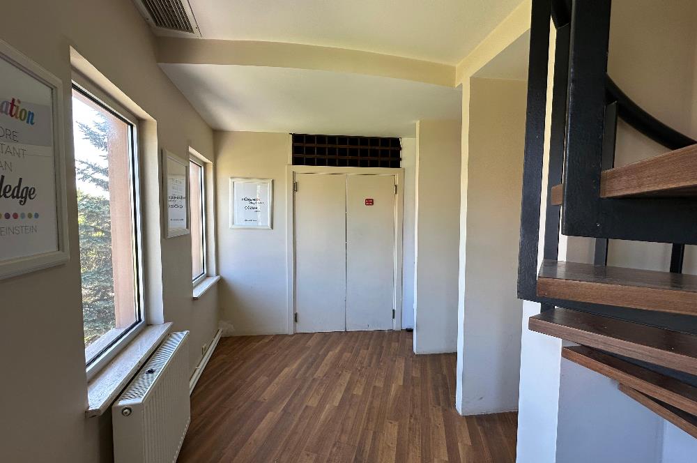 Uskumruköy Büyük Arıköy Sitesinde 2 Katlı Kiralık İş Yeri