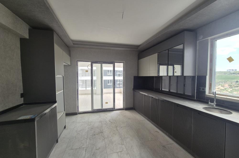 YEŞİLBAYIR ÇANKAYA EVLERİ SATILIK 3+1 FIRSAT DAİRE