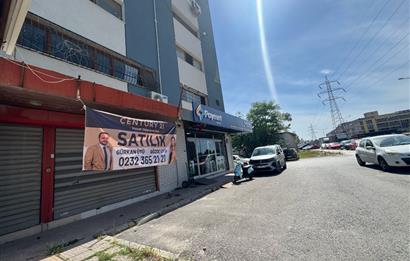 Gıda Çarşısı'nda 3 Katlı,Çift Cepheli Satılık Dükkan