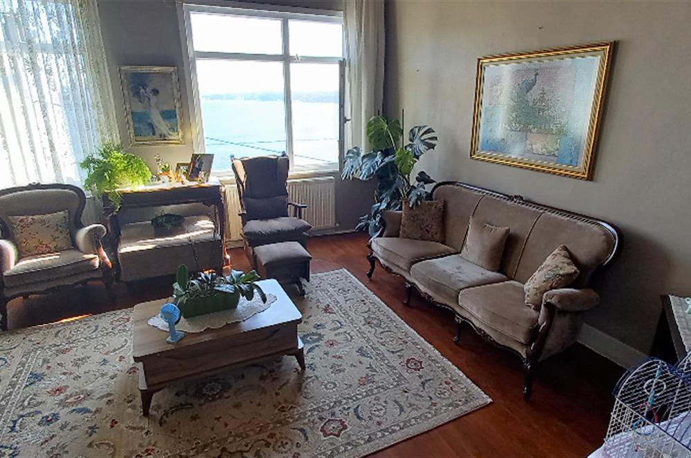 SARIYER YENİMAHALLEDE BOĞAZ MANZARALI MÜSTAKİL 4+2 BAHÇELİ EV