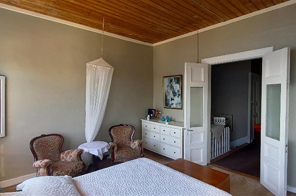 SARIYER YENİMAHALLEDE BOĞAZ MANZARALI MÜSTAKİL 4+2 BAHÇELİ EV