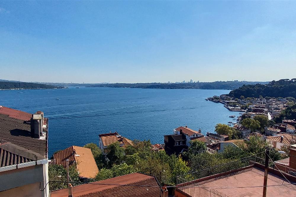 SARIYER YENİMAHALLEDE BOĞAZ MANZARALI MÜSTAKİL 4+2 BAHÇELİ EV